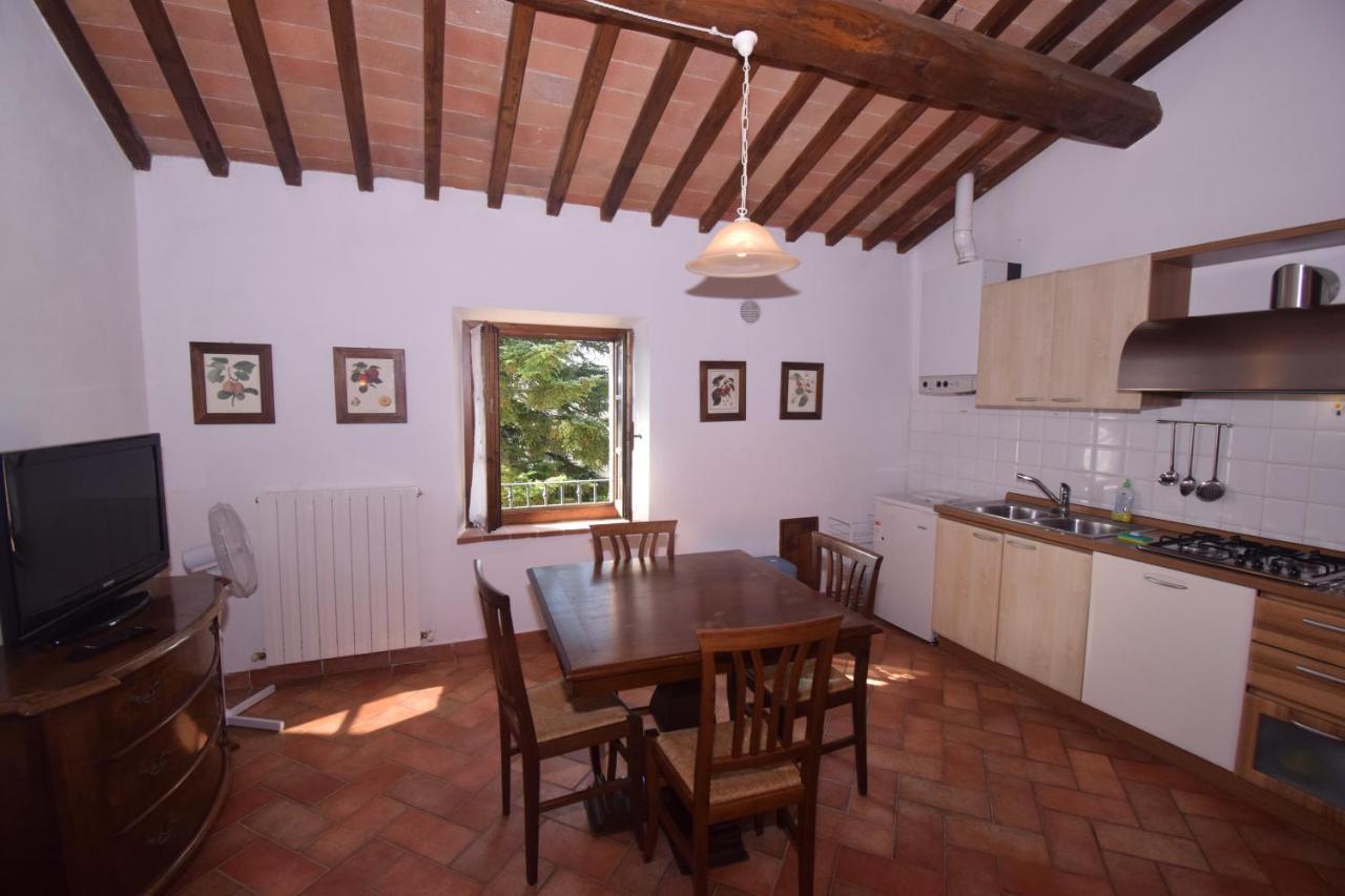 Le Rocche Di Valiano Aparthotel Bagian luar foto
