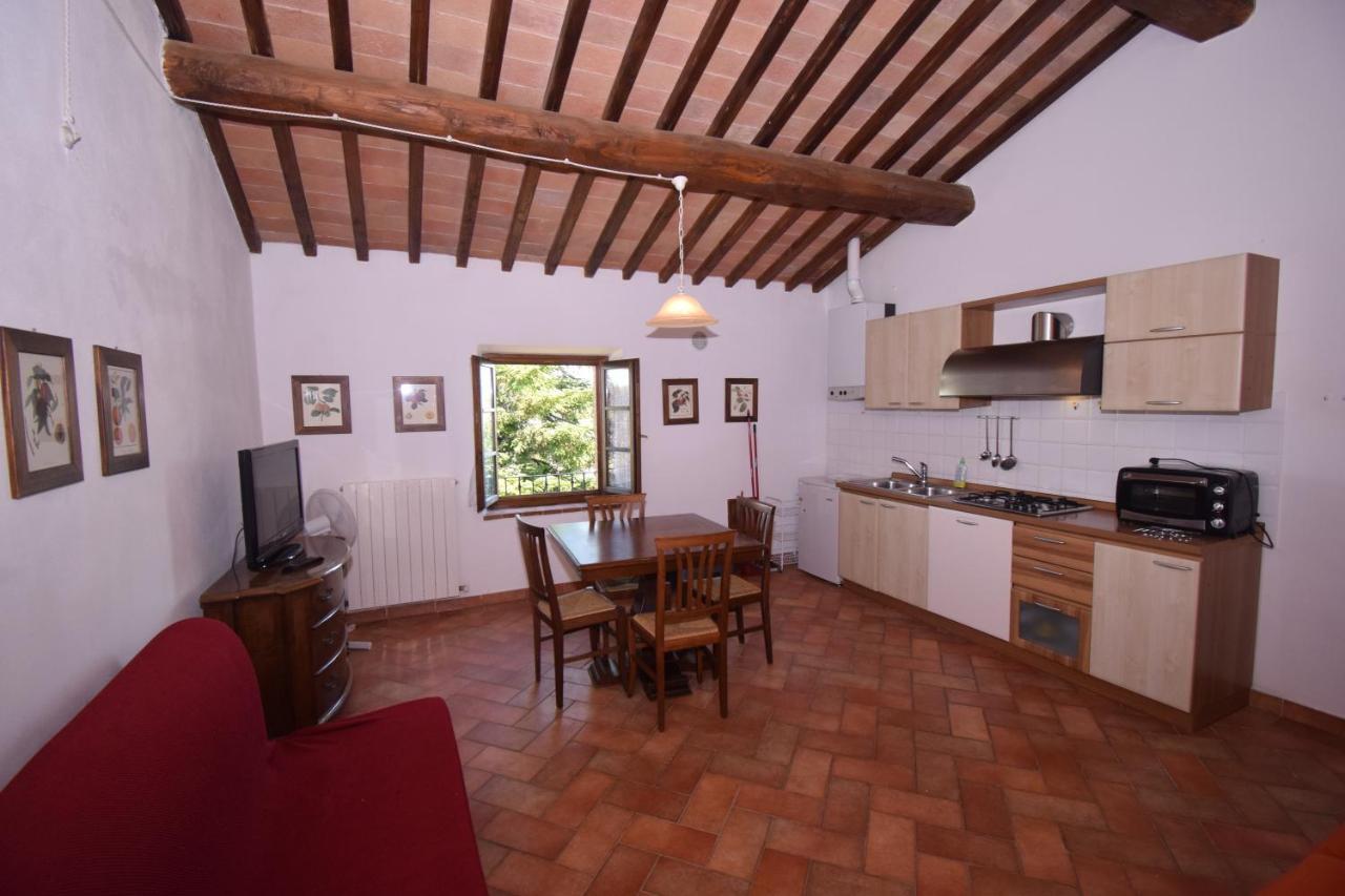 Le Rocche Di Valiano Aparthotel Bagian luar foto