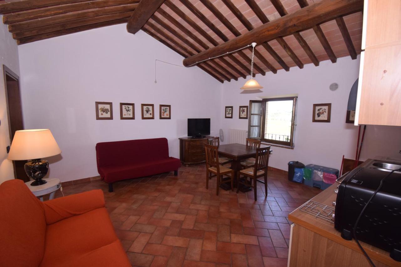 Le Rocche Di Valiano Aparthotel Bagian luar foto