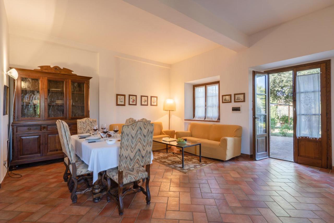 Le Rocche Di Valiano Aparthotel Bagian luar foto