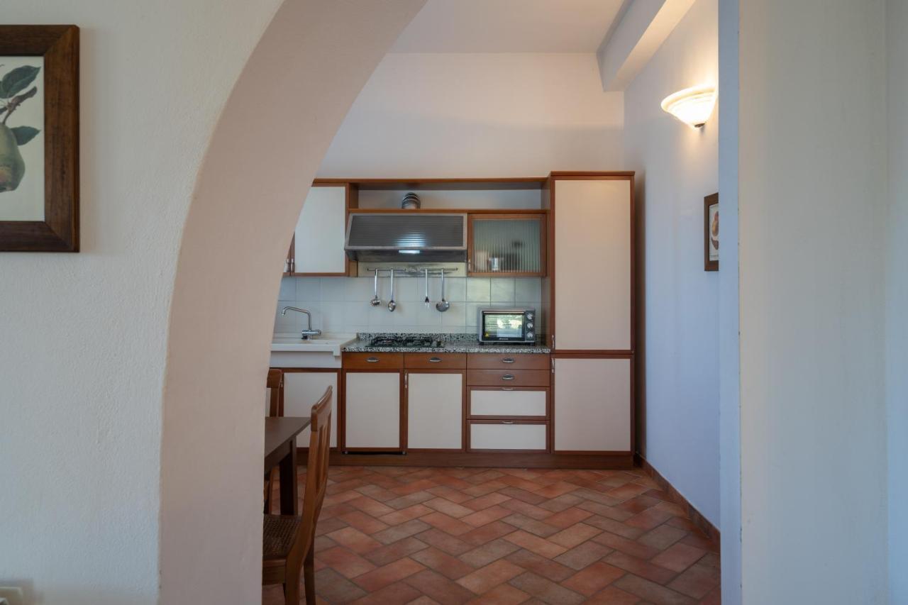 Le Rocche Di Valiano Aparthotel Bagian luar foto