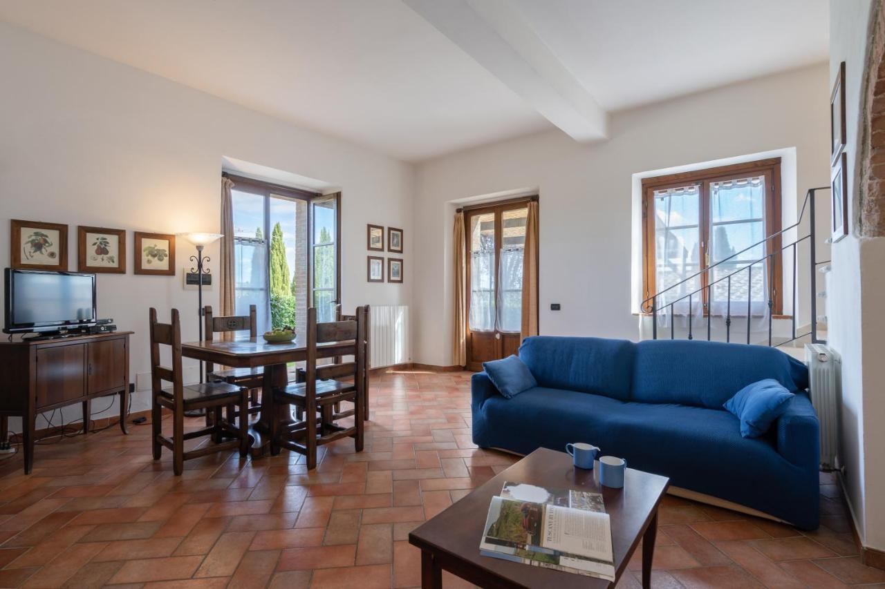 Le Rocche Di Valiano Aparthotel Bagian luar foto
