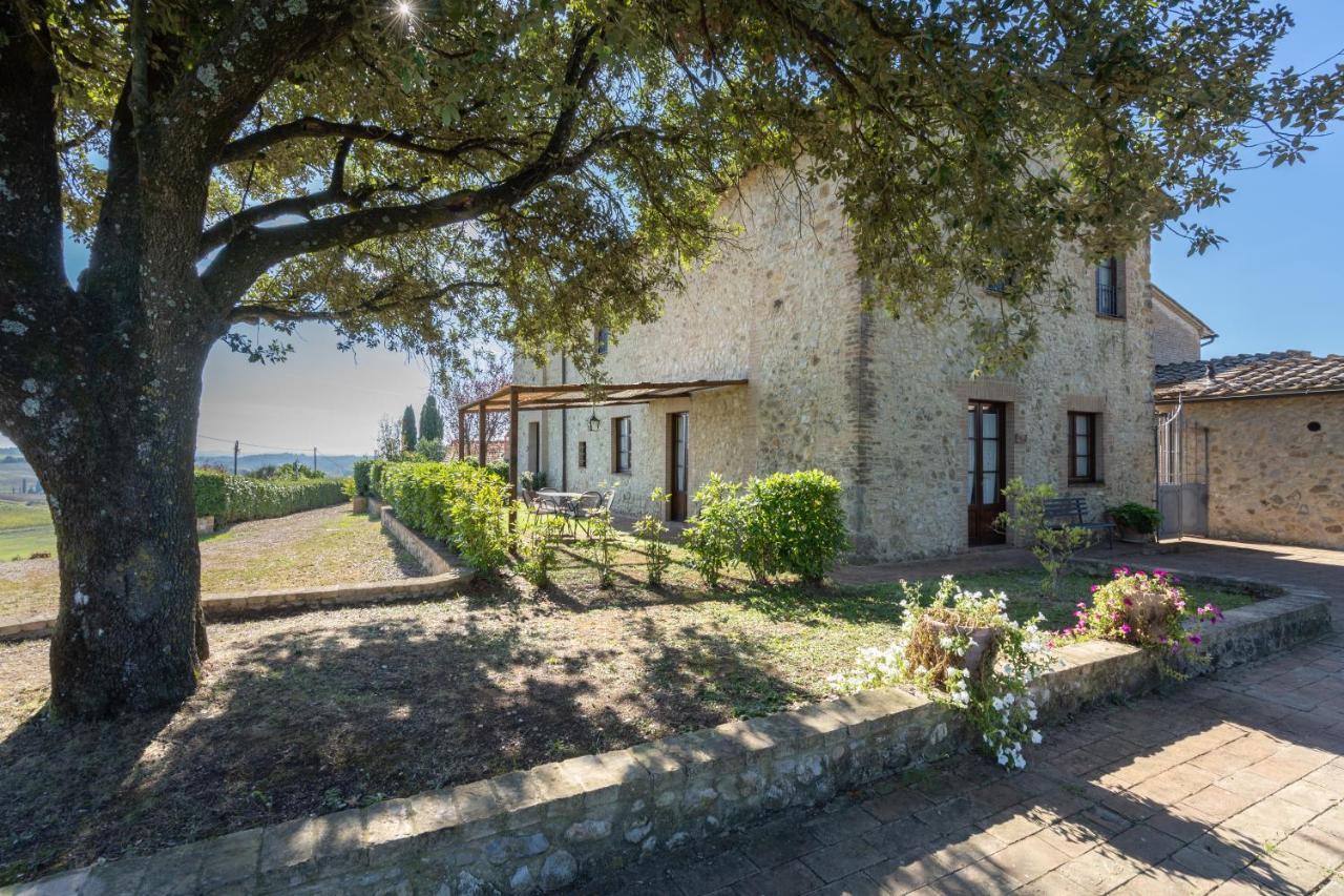 Le Rocche Di Valiano Aparthotel Bagian luar foto