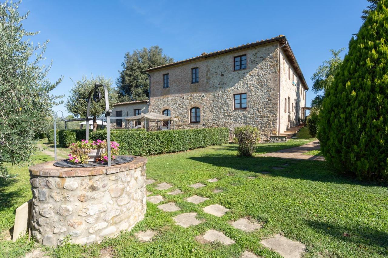 Le Rocche Di Valiano Aparthotel Bagian luar foto